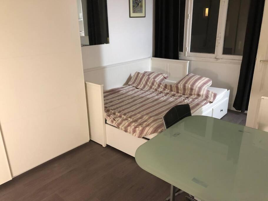 Beau Appartement,Proche De Metro Paris Exteriör bild