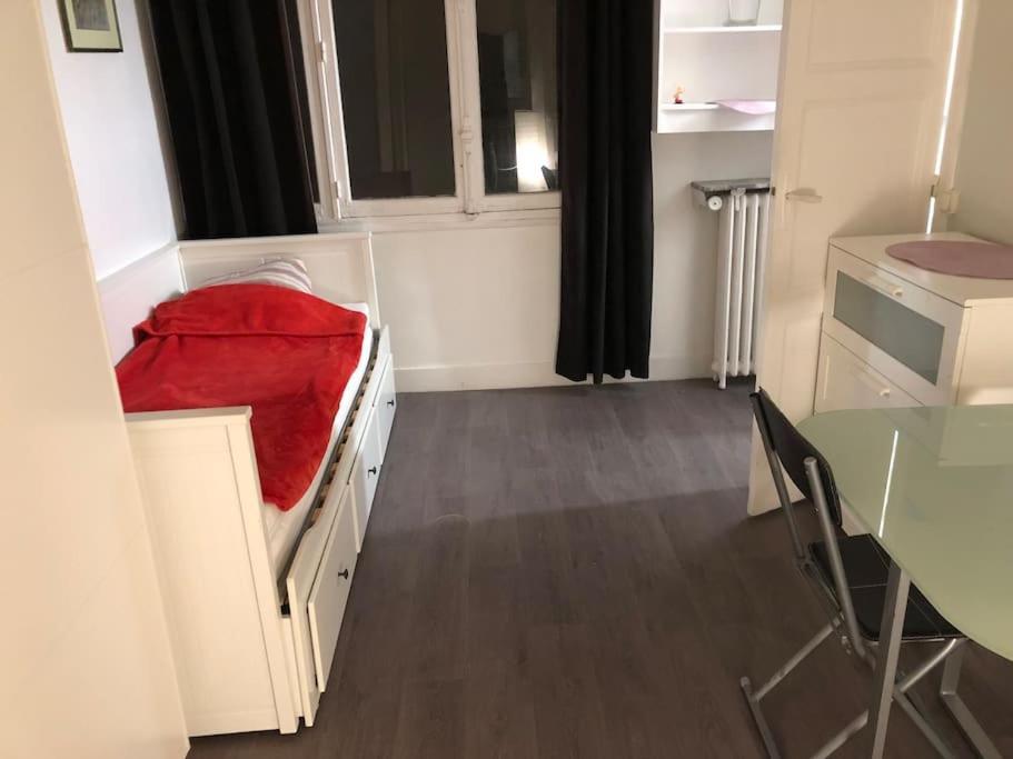 Beau Appartement,Proche De Metro Paris Exteriör bild